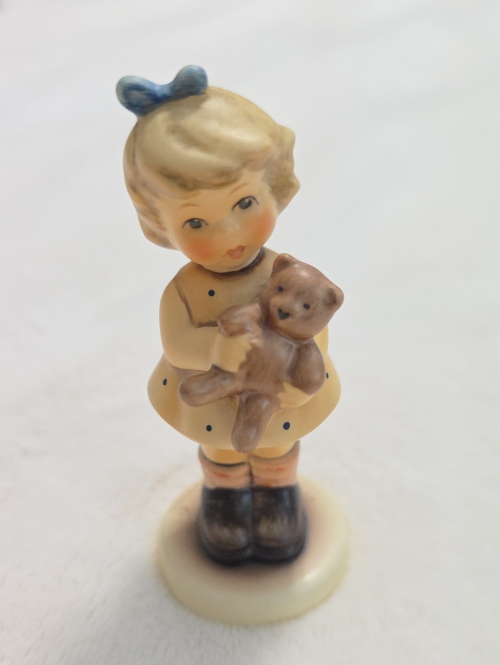 Goebel Hummel Cuddles Girl Teddy Bear Vtg 1997 Germany 2049/A Mein Kuschelbar